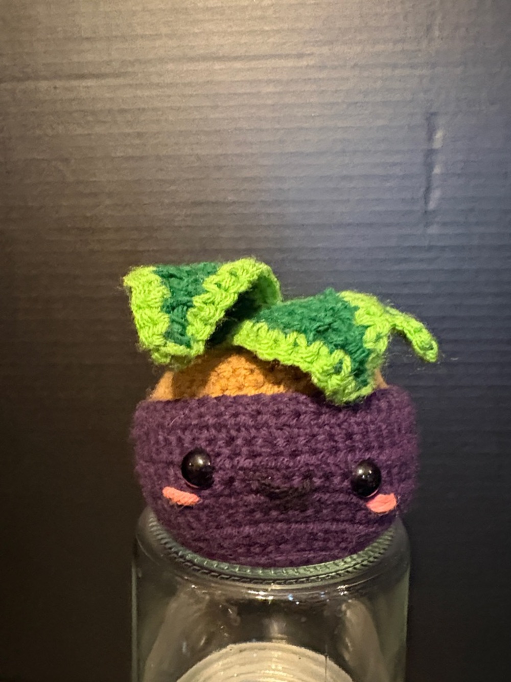 Plush Crochet Purple Plant Pot Toy with Bright Green Leaves for Small Pets